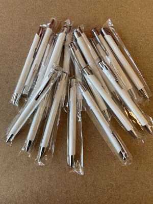 Aston Installations Pen